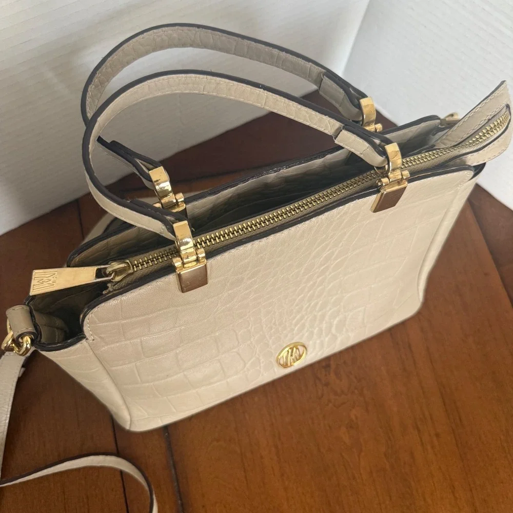 Antonio Melani Crocodile Embossed Satchel Handbag‎ Top Handle Crossbody Beige